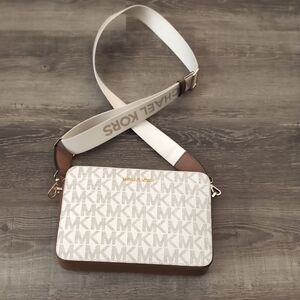 Michael Kors Jet Set Large Printed Logo Crossbody Bag